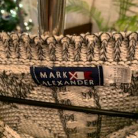 Grey diamond patterned sweater - Picture 3 of 3